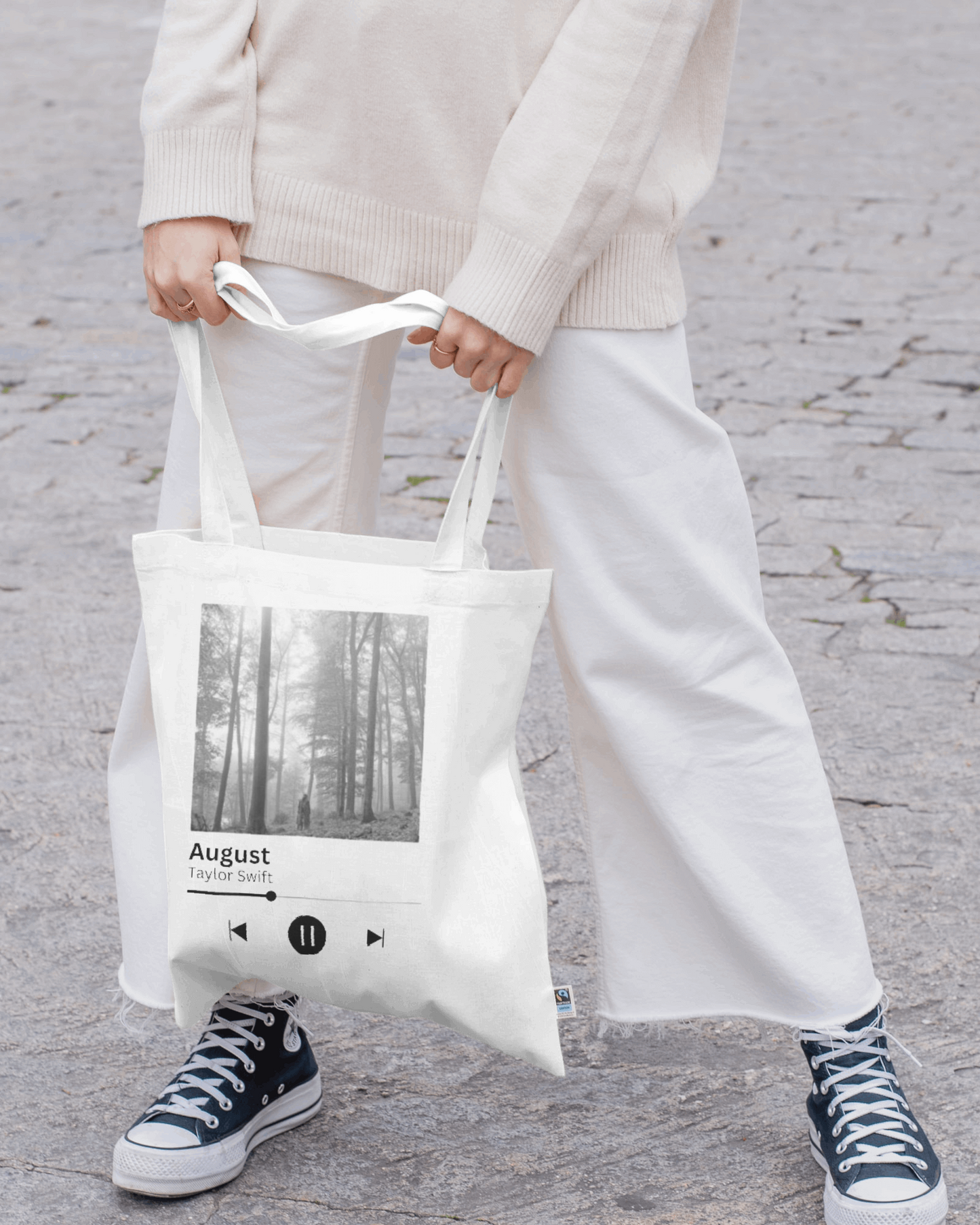 "AUGUST" BY TAYLOR SWIFT TOTE BAG ZIPPER